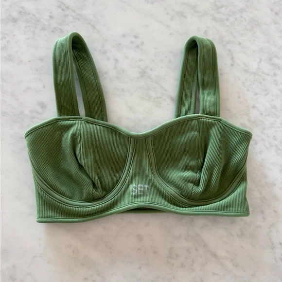 set active green ribbed sports bra & matching leggings - Picture 3 of 11